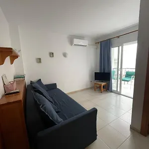 https://apartamento-con-piscina-en-el-centro-de-blanes.topcostabravahotels.com